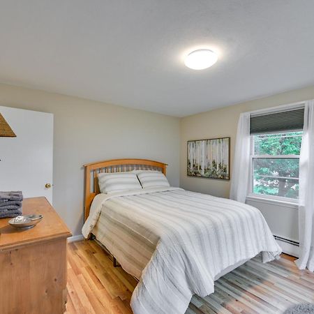Marblehead Retreat With Sprawling Yard And Gas Grill! Apartment ภายนอก รูปภาพ
