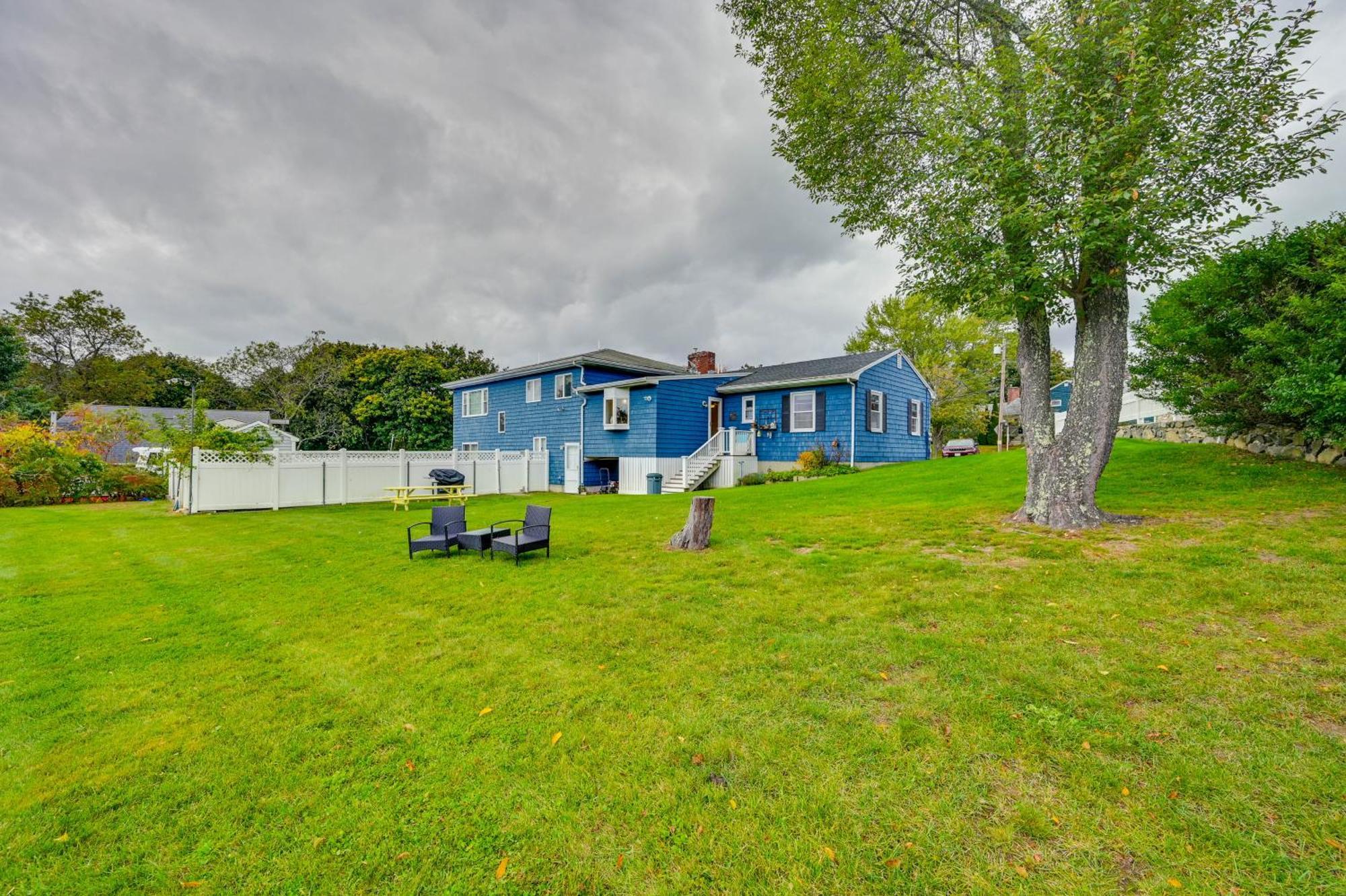 Marblehead Retreat With Sprawling Yard And Gas Grill! Apartment ภายนอก รูปภาพ